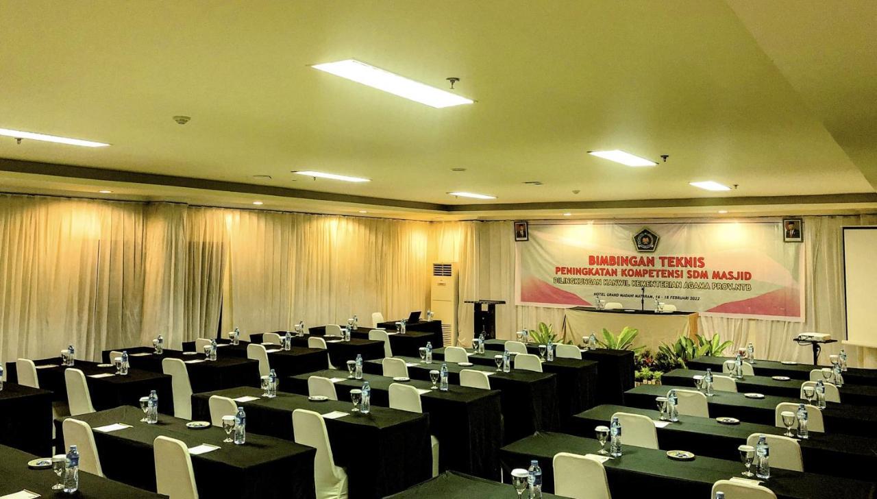 Grand Madani Hotel Mataram Exterior foto