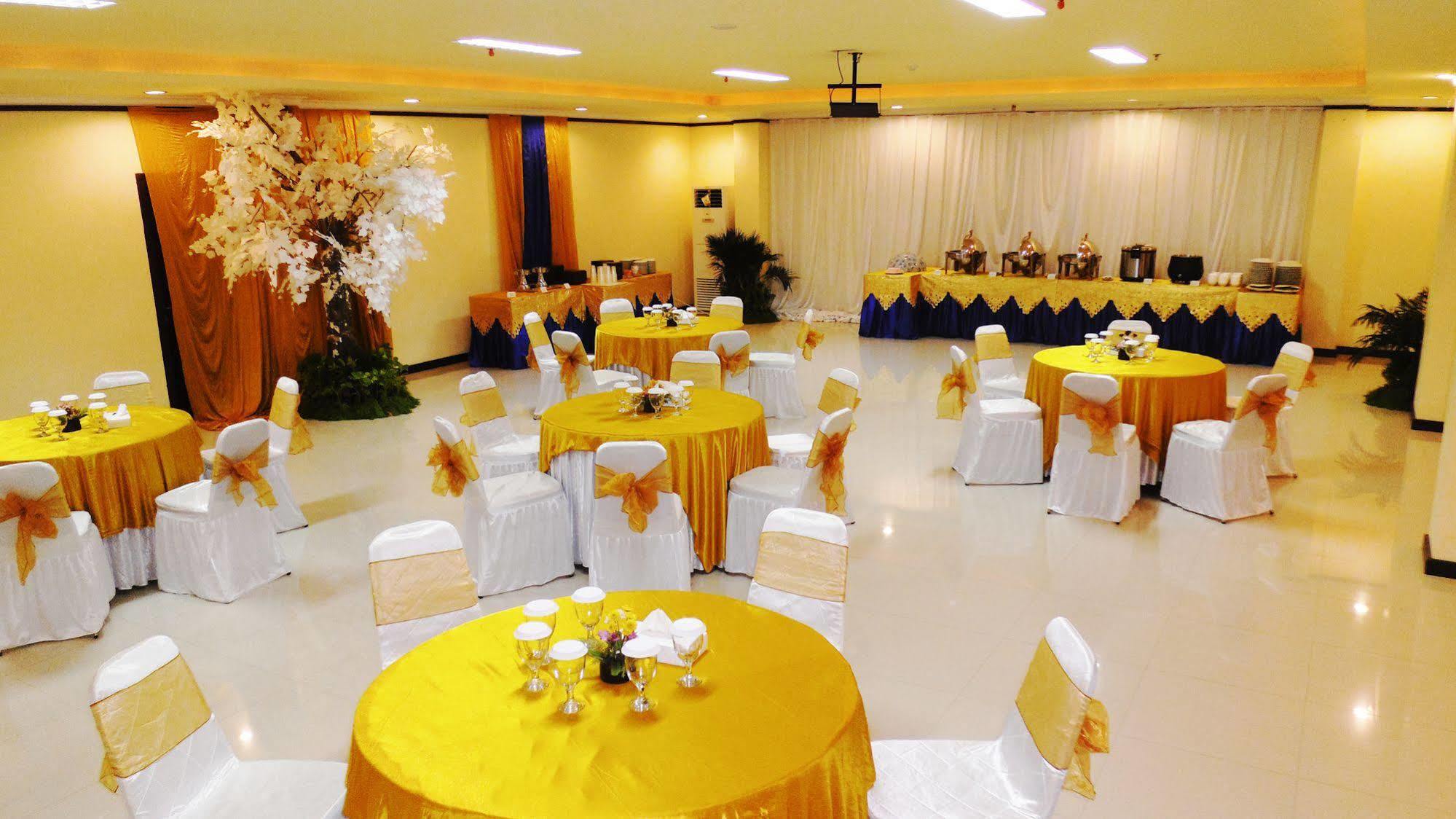 Grand Madani Hotel Mataram Exterior foto